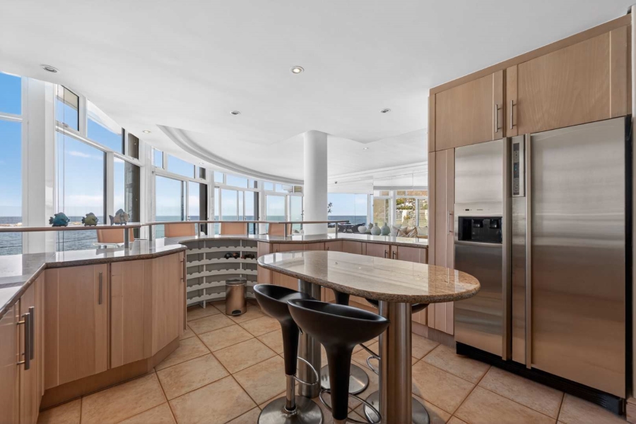 3 Bedroom Property for Sale in Clifton Western Cape